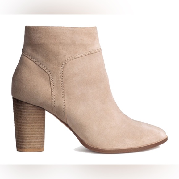 H&M Shoes - H&M | NWT  Beige Suede Block Heel Booties